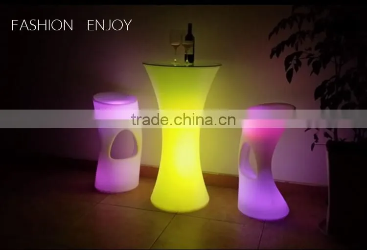 Chargeable Remote Control Party Supplies Festive Decorative Cocktail Table Cordless Led Lighted Illuminated Tables For Events