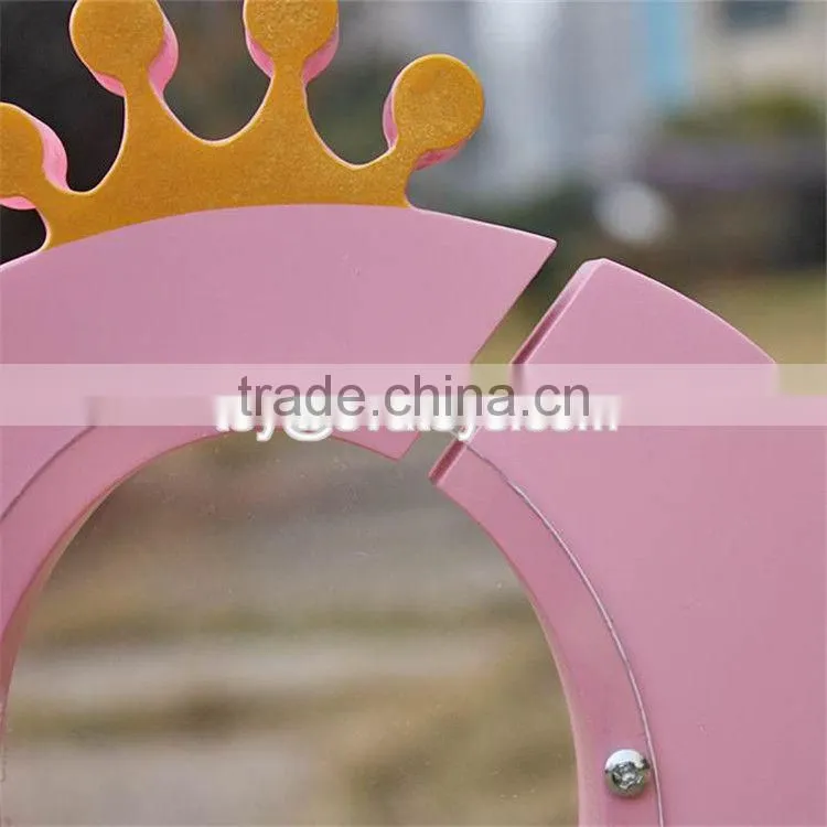 New design cute crown pink wooden girls piggy bank W02A255