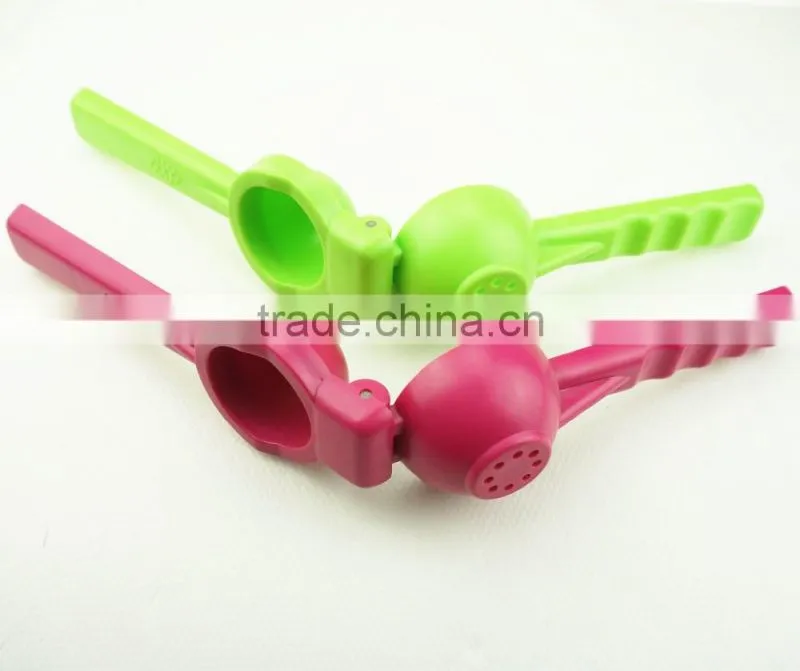 41025 Lemon and Lime Juice Squeezer