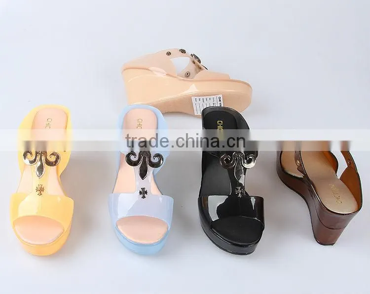 Wholesale Transparent Jelly cool Slippers Metal Decorative Slippers Wedge Plastic Slippers
