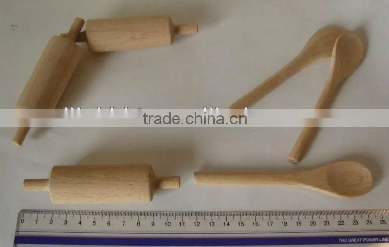 Custom Shape design Wooden or bamboo Spoon knife and Fork cutlery set with Laser or Burnt engraving Logo