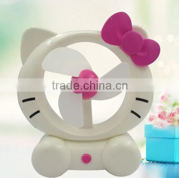 hot selling top quality cheap cartoon mini fan with battery