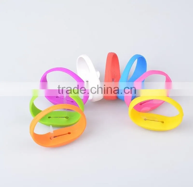 2016 popular motion led lights bracelet,motion activated led bracelet