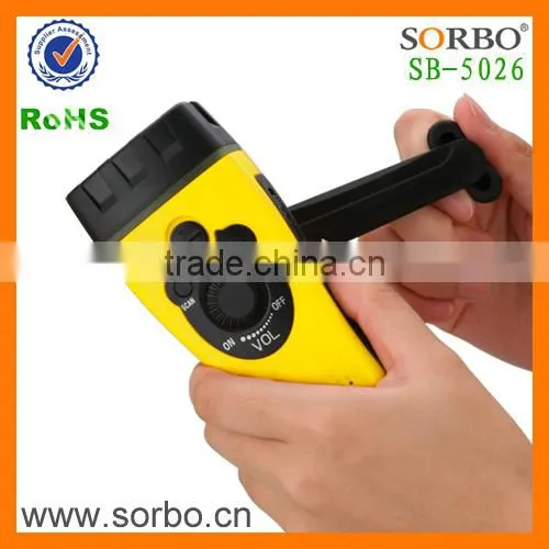 Top Quality Good Special Design Hand Dynamo Flashlight FM Radio / Mobile Phone Charger