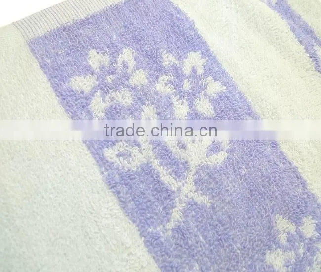 Fresh Leaf Pattern Cotton Jacquard Hand Towel