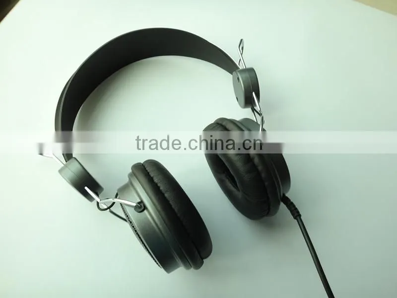 New design Custom Logo Promotional Headphone