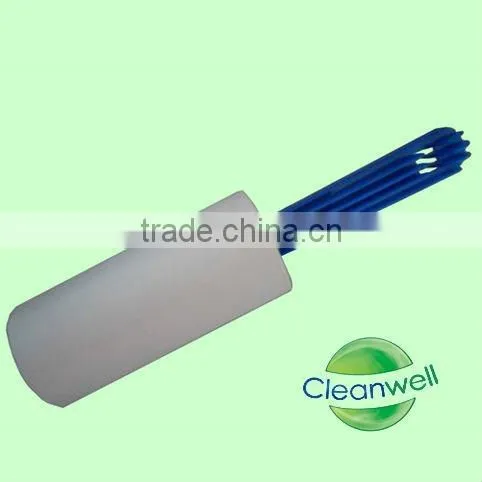 sticky lint roller with handle