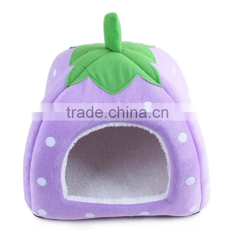 Comfortable material folding kennel Strawberry shape design dog bed with different color and size