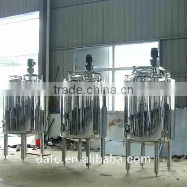 Vertical double jacketed stainless steel mixing agitator tank