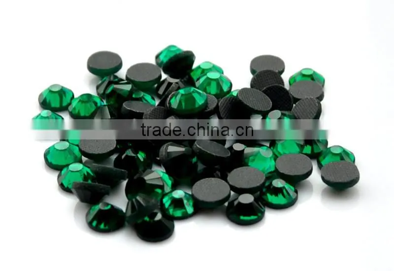 Wholesale Hot Fix Glass Crystal,Hot Fix Rhinestones Emerald& Flatback