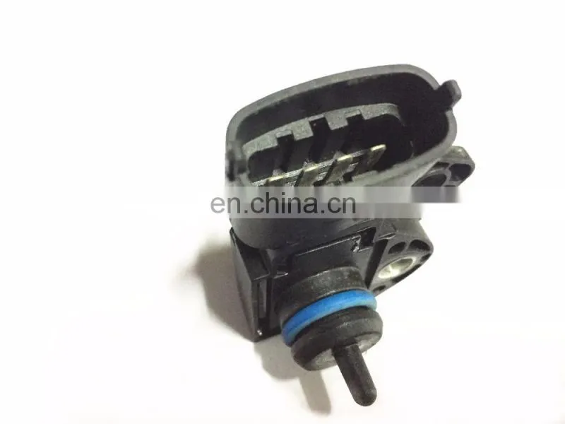 Fuel Pressure Sensor for Volvo S60 V70 OEM# 0261230109 8699448