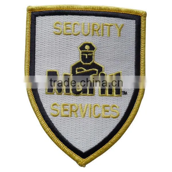 Custom made personalized embroidery patch cheap price embroidered label