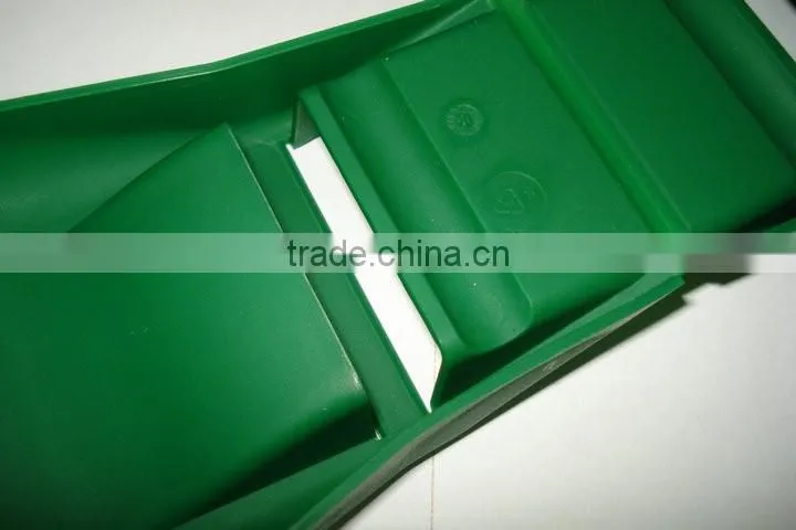 CP265 plastic poop scooper
