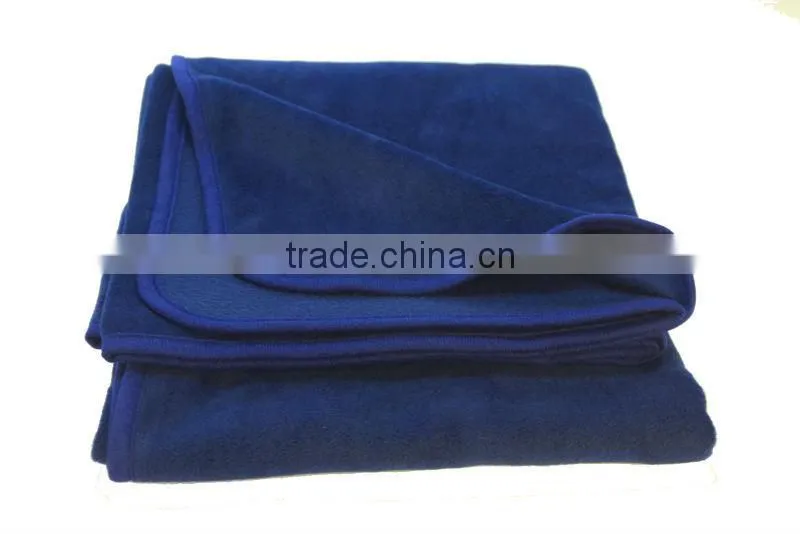 Super soft Black Fleece Stadium Throw Blanket with Pouch