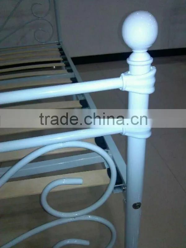 bedroom furniture wrought iron beds