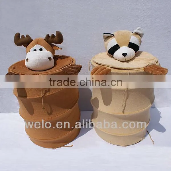 Storage laundry hamper and folding laundry hamper