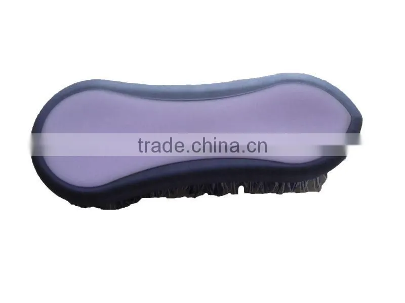 Plum blossom shape horse massage brush