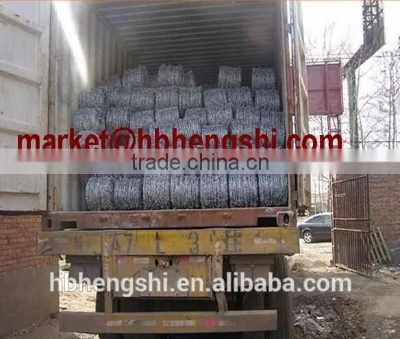 Chain link fence paige wire fence barbed wire