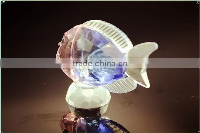 promotional crystal fish gift as 15th wedding anniversary gifts for men
