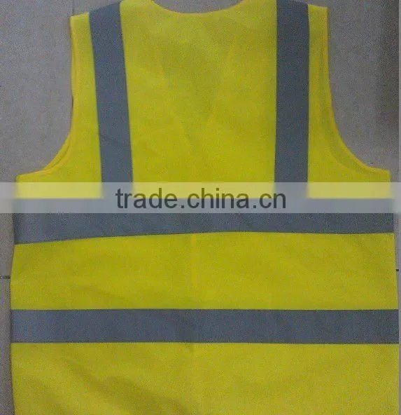 Green/Red ventilate high visibility reflective vest
