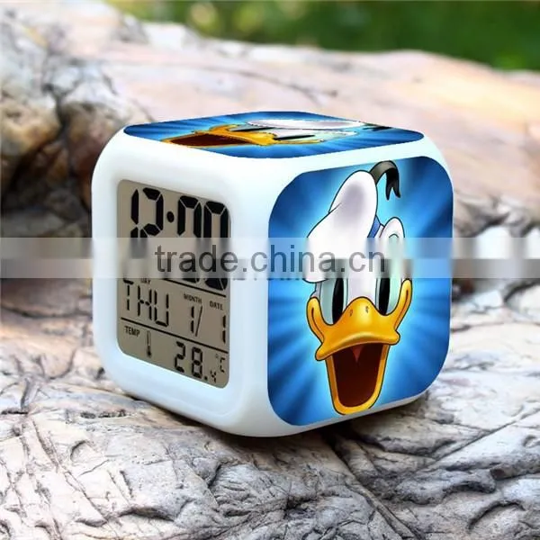 (Promotion gift) Mickey & Minnie Mouse design alarm clock, Digital alarm clock cheap price, Cartoon design desk clocks