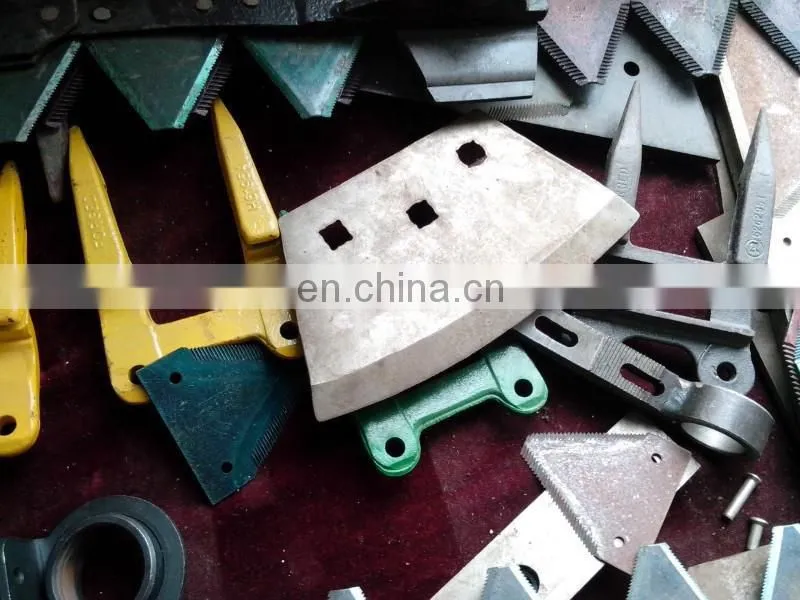 Knife section of cutter blade for harvester