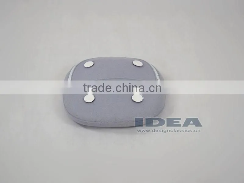 Replica Eero Saarinen Tulip Chair - Grey Cushion