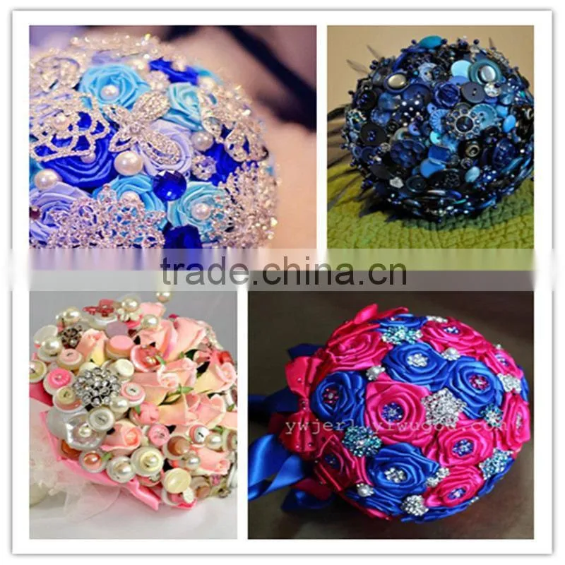 Plastic pearl&crystal button