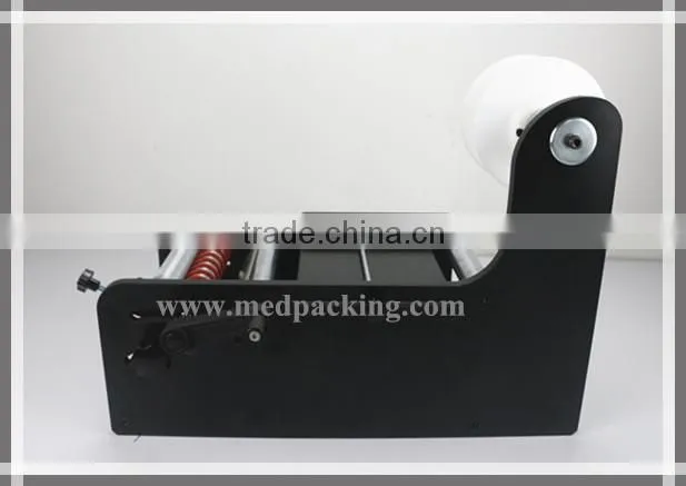 Manual Round Bottle Labeling Machine