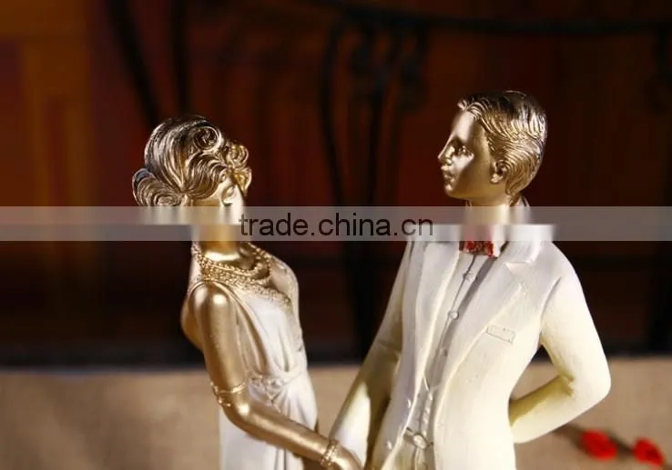 Romantic couple figurine wedding gift box wholesale malaysia