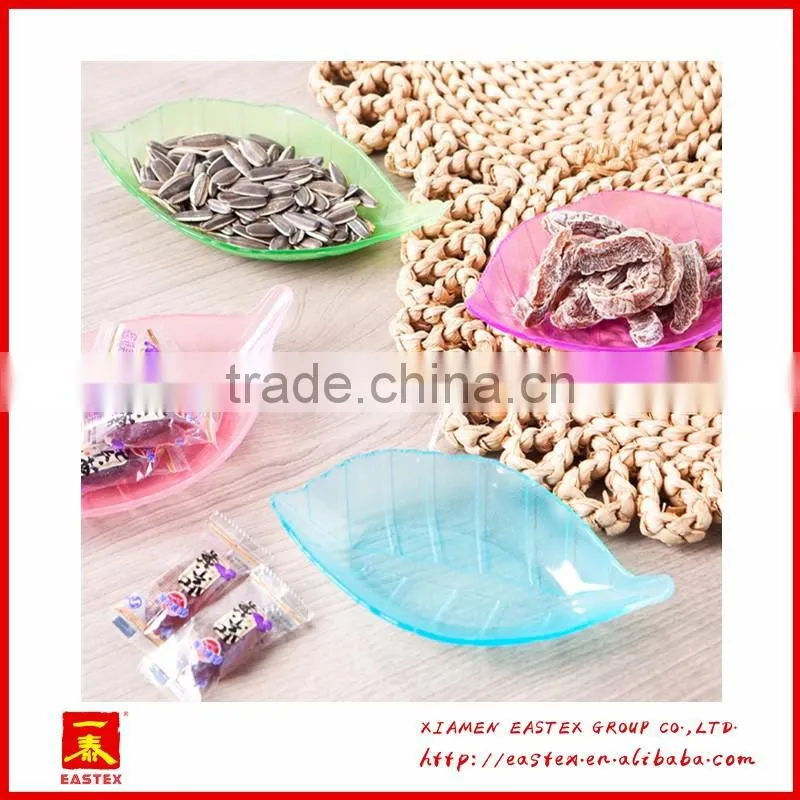 Multifunctional leaf shape design dish