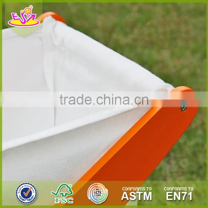 2017 Wholesale wooden baby activity center preschool wooden baby activity center W16E072