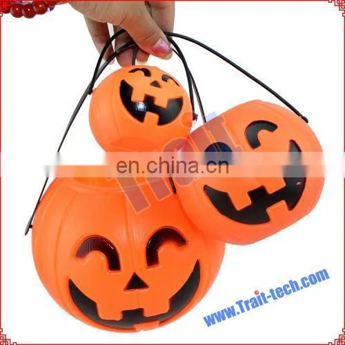 Portable Plastic Pumpkin Bucket for Halloween Decoration (16x23cm)