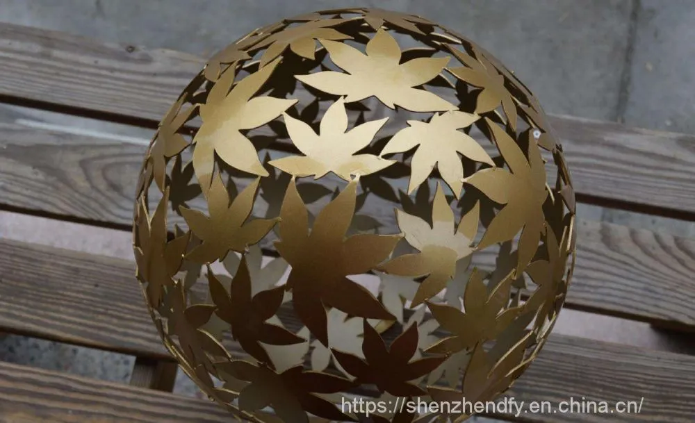 ShiningstainlesssteelChristmasball