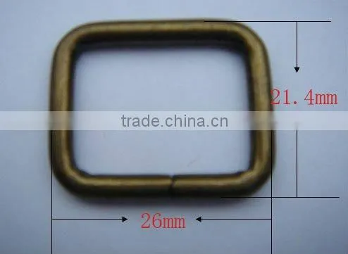 Wire formed metal square-rings for bags