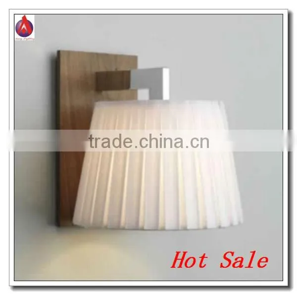 indoor hotel wooden wall scone with white shade MB934W
