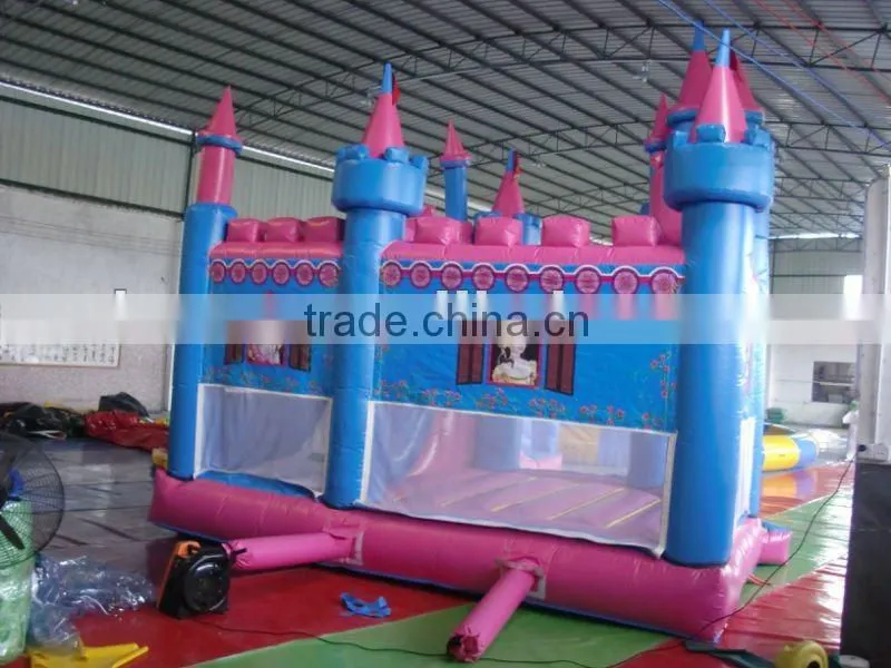 Fashionable commercial inflatable castle for adults and children