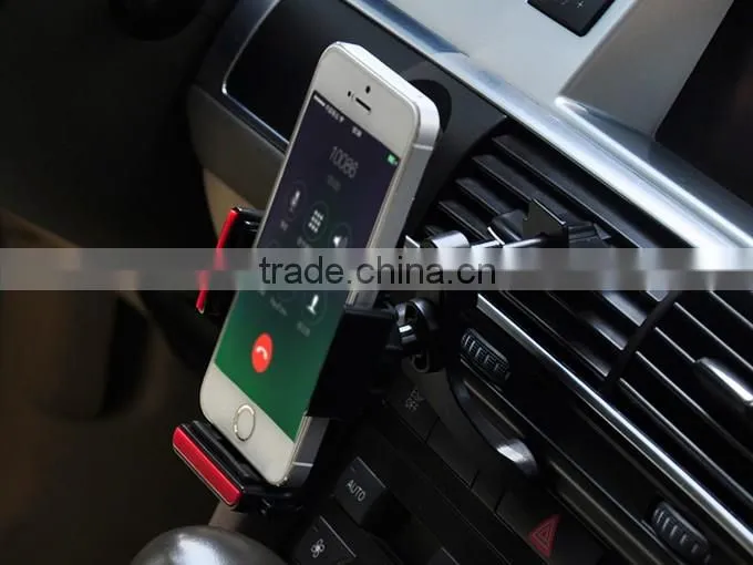 Outlet automatic vehicle mounts