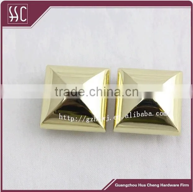 pyramid brass T for clothe bags