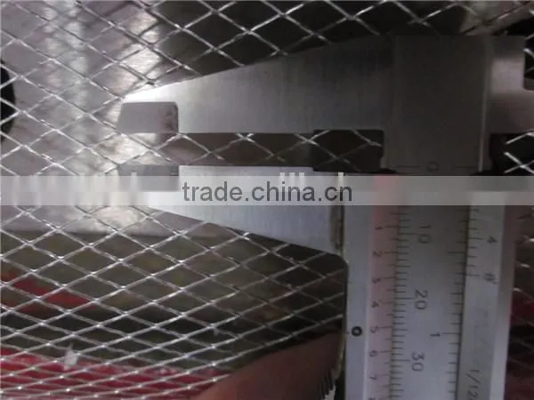 New expanded metal wire mesh fence machine