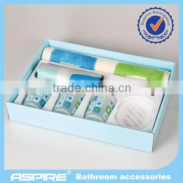 fancy Classic printing ceramic bathroom shower sets