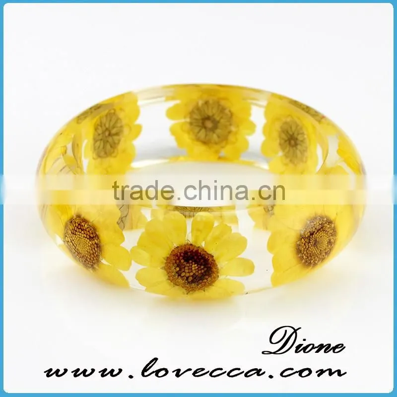 Nature Jewelry Yellow Clear Resin Real Flower Bangle Resin Bracelet for Women