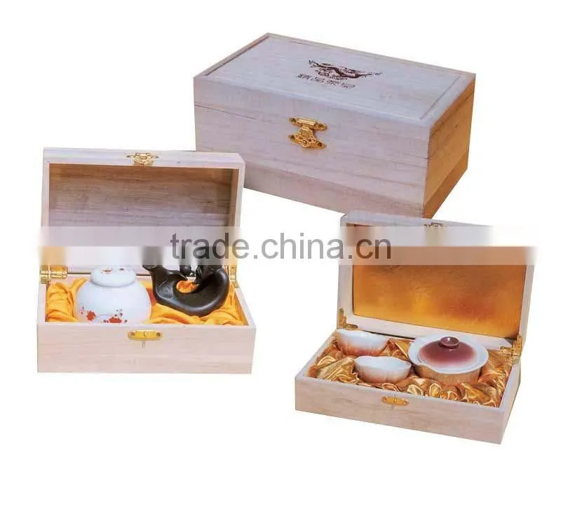 Wooden jewelry gift box