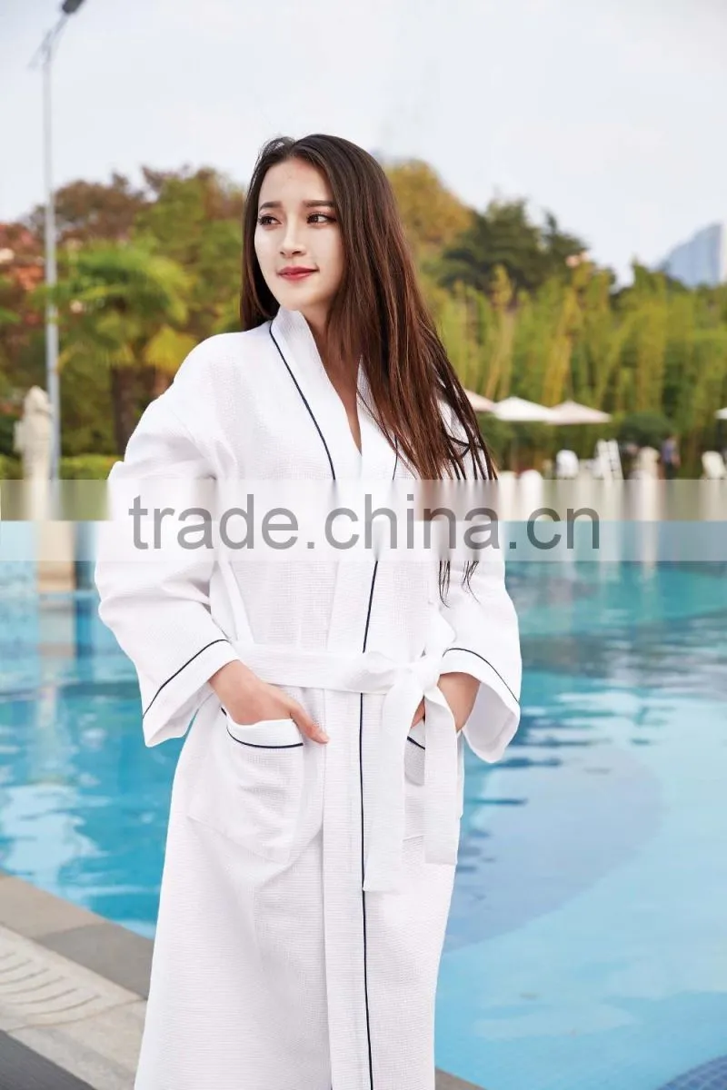 Hot selling products the wholesale waffle bathrobe