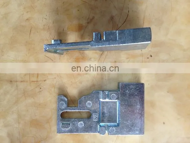 Aluminum fence die casting gate fitting