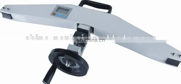 Easy operated belt tension gauge for yarn tension testing