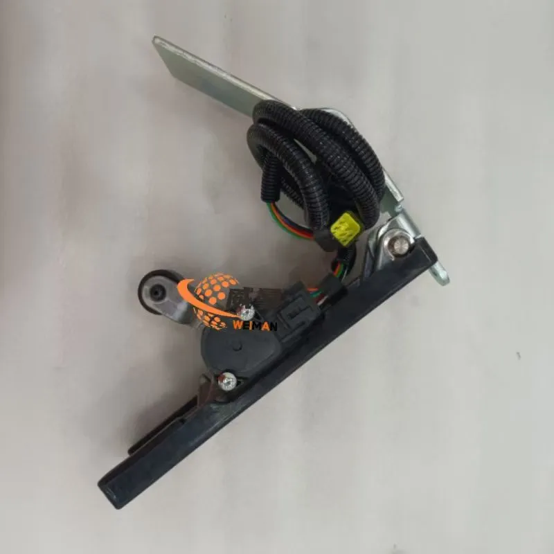 819947830-2.jpg.webp