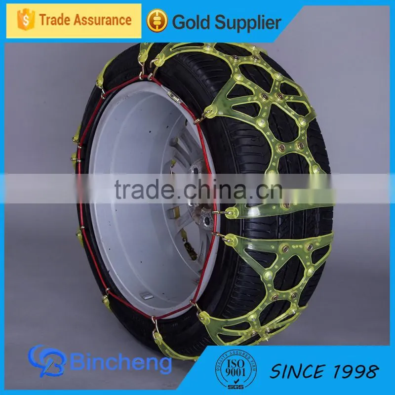 Plastic/rubber snow tyre chain