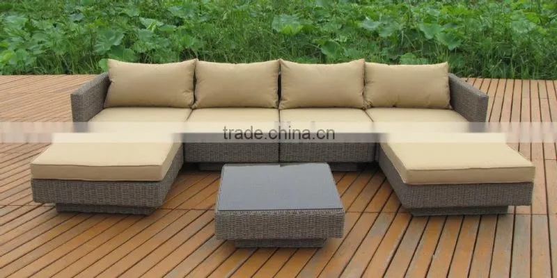 wicker outdoor furniture