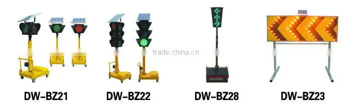 Road works guide sign solar traffic signal